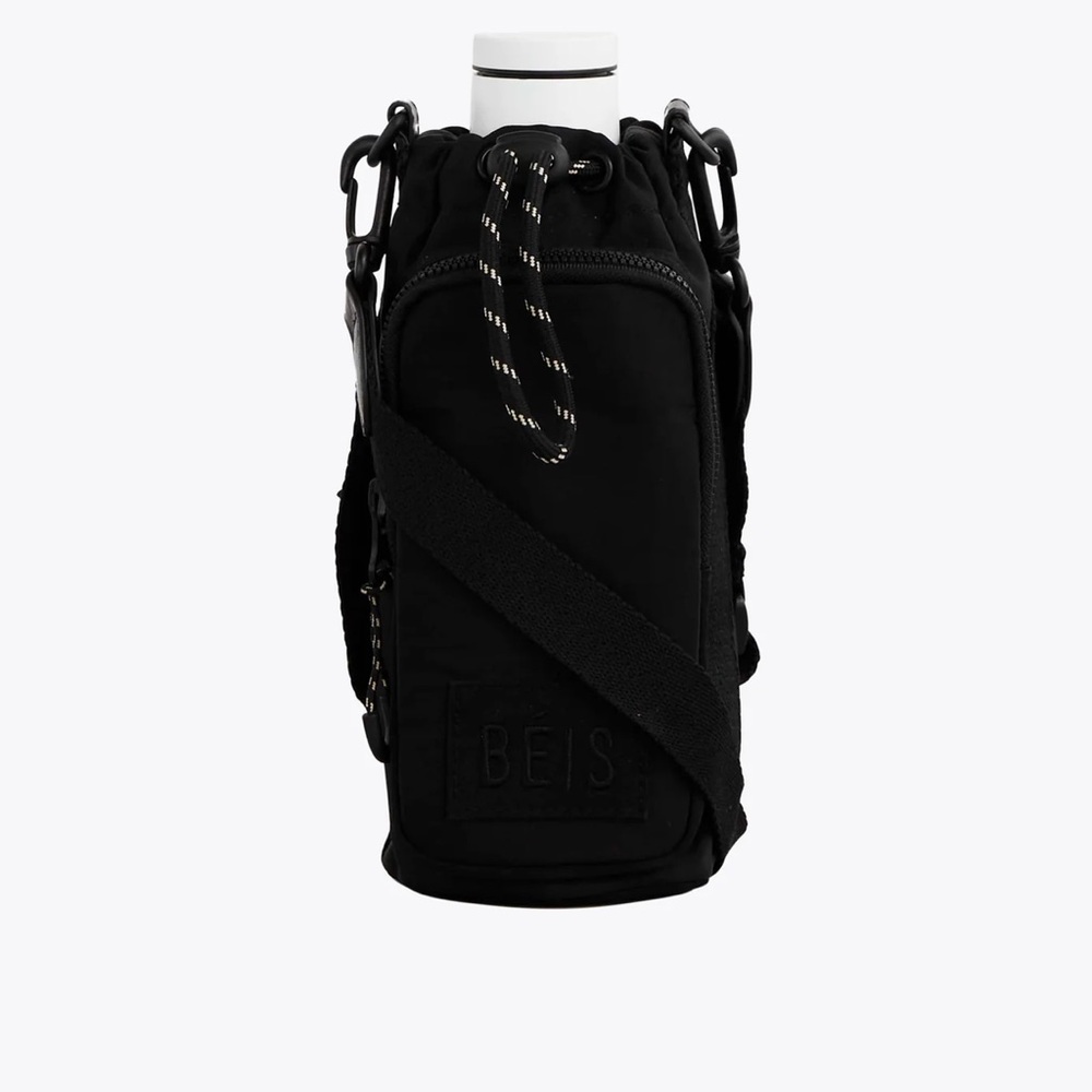 Beis “The Water Bottle Sling” in Black